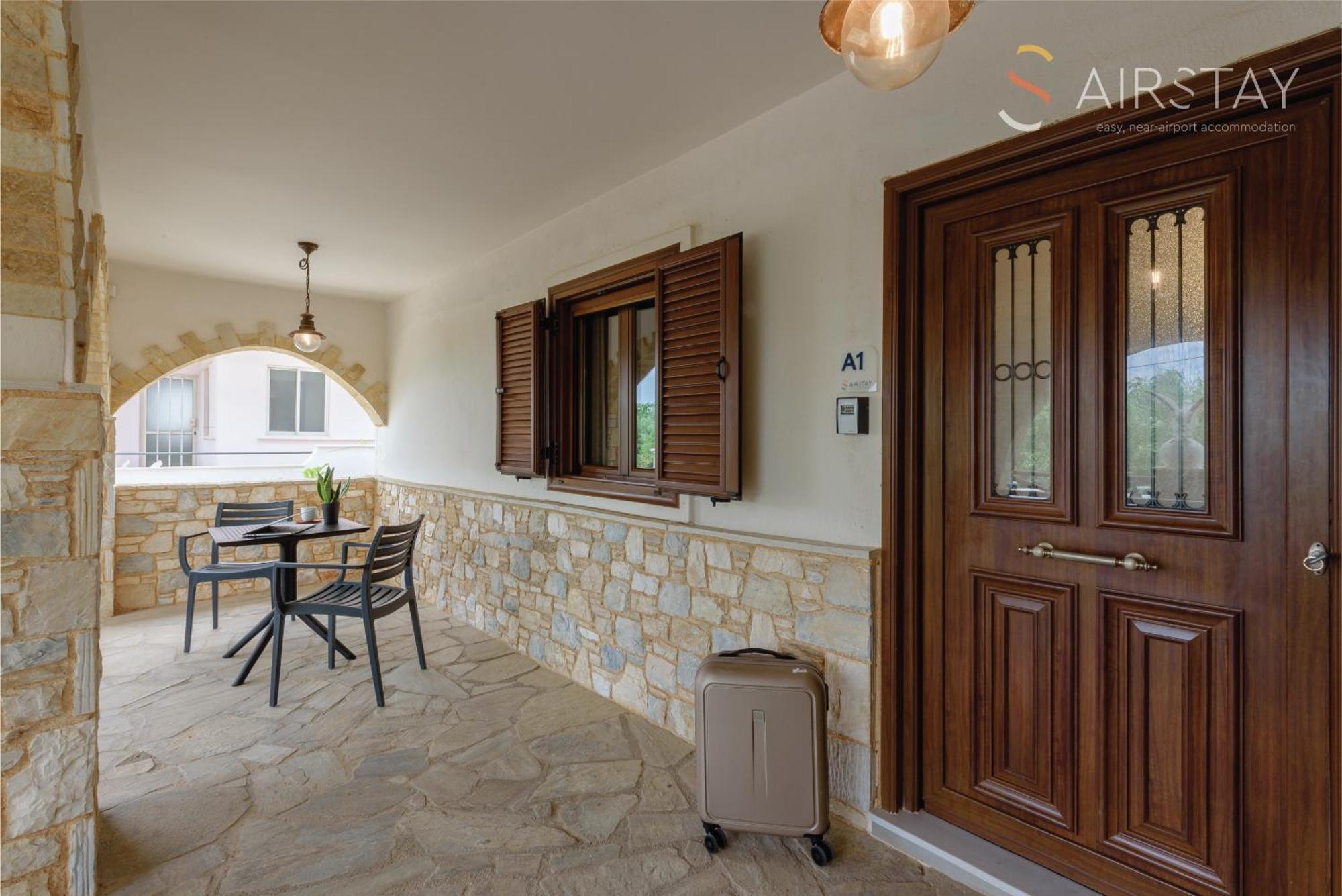 Ryze Apartments Airport By Airstay Artemida  Exterior foto